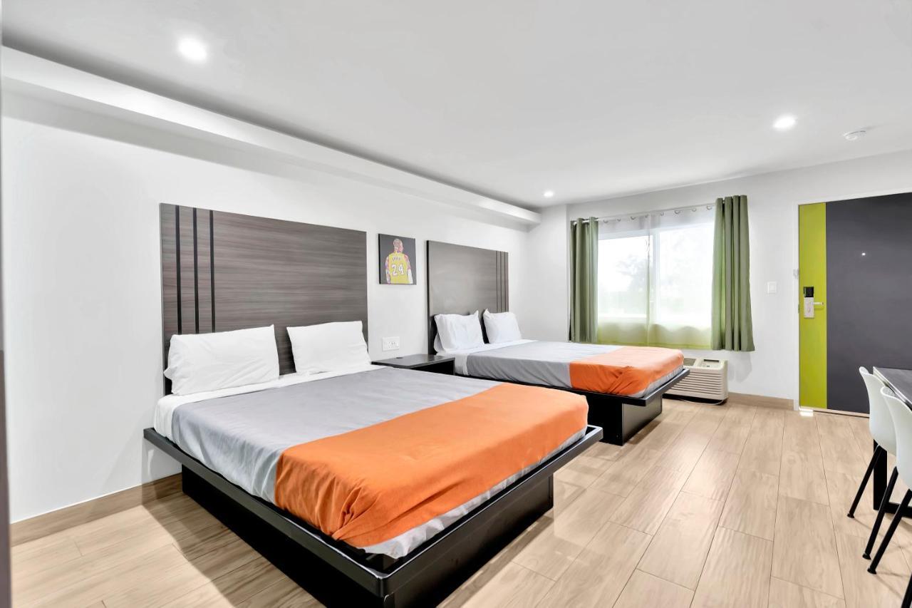 Exclusivo Inn And Suites Lakewood Экстерьер фото